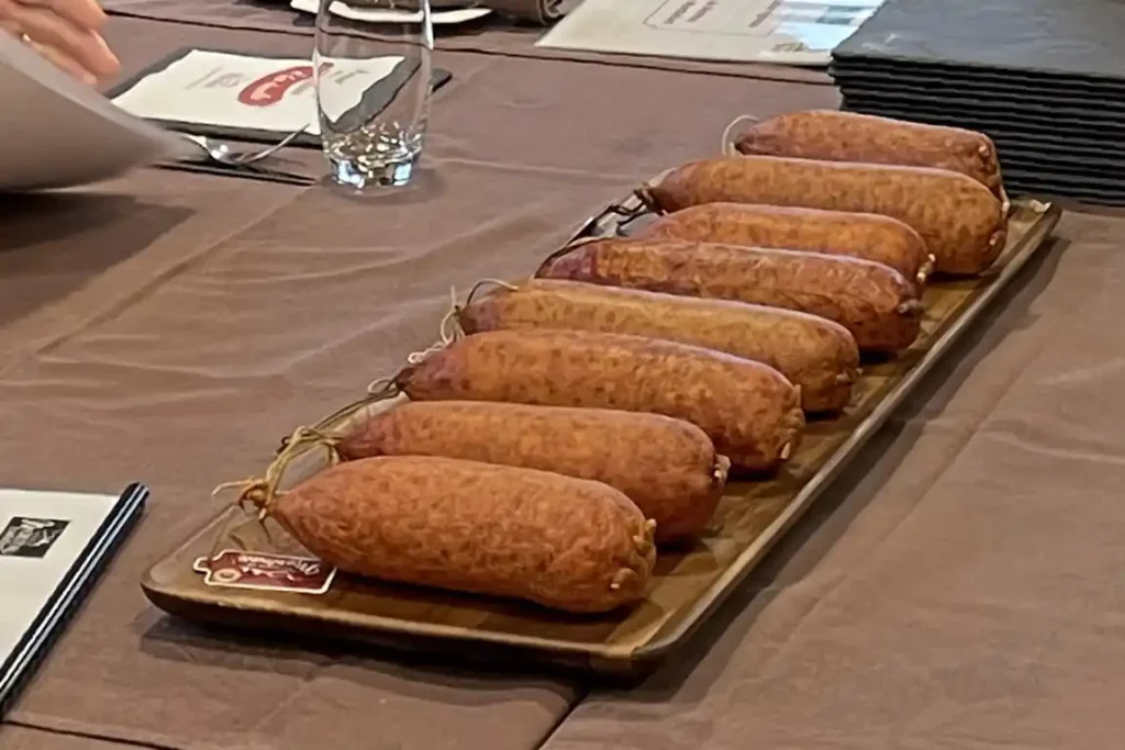 Les 8 saucisses de Morteau finalistes pour le concours 2024 (C) A2M