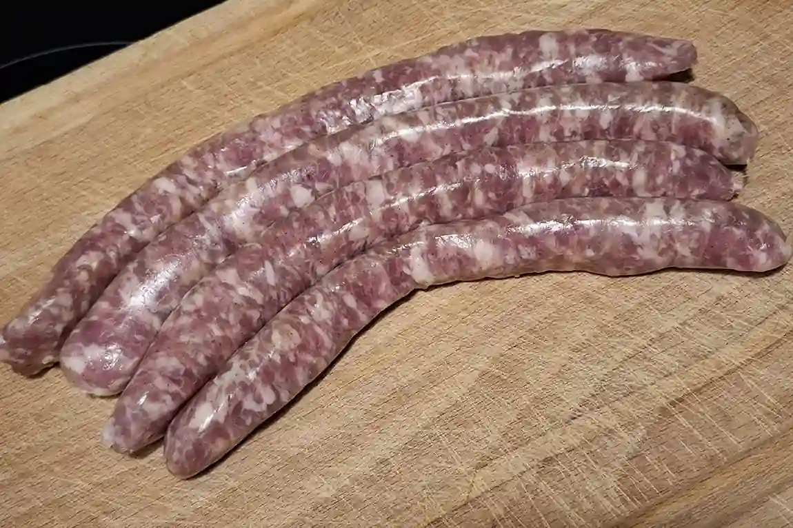 Le godiveau, la saucisse artisanale à base de veau et de porc